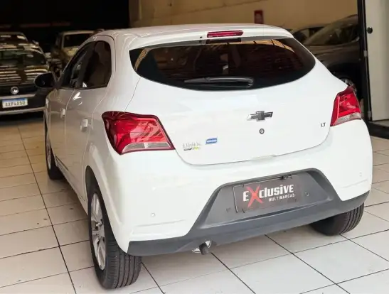 CHEVROLET-ONIX-1.4 MPFI LT 8V FLEX 4P AUTOMÁTICO CHEVROLET-ONIX-2017