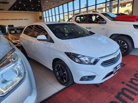 CHEVROLET-ONIX-2018
