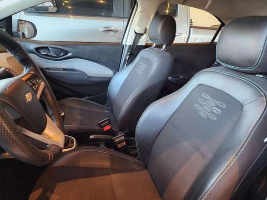 CHEVROLET-ONIX-2018