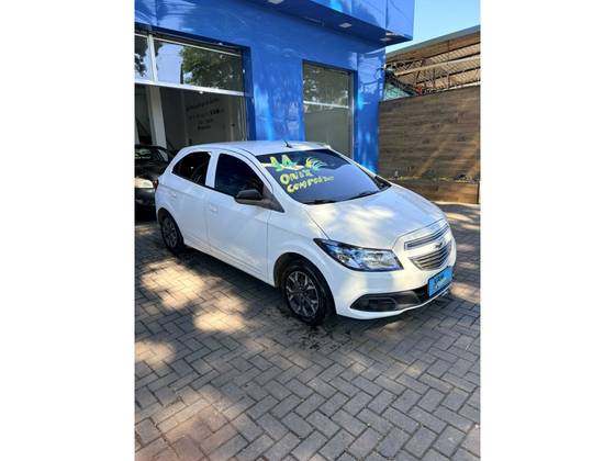 CHEVROLET ONIX 1.0 MPFI LT 8V FLEX 4P MANUAL