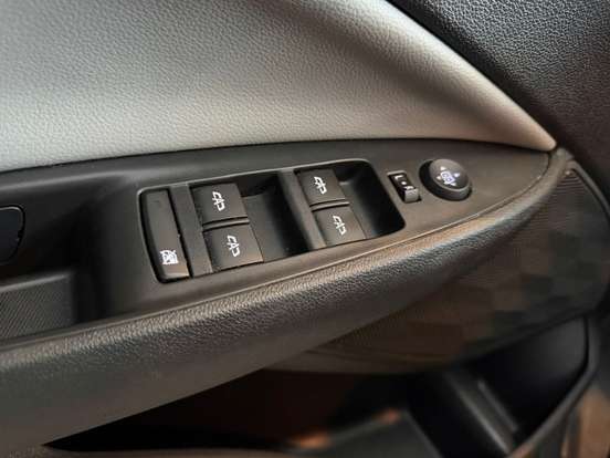 CHEVROLET-ONIX-1.0 TURBO FLEX PREMIER AUTOMÁTICO CHEVROLET-ONIX-2019