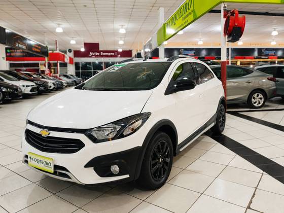 CHEVROLET ONIX 1.4 MPFI ACTIV 8V FLEX 4P AUTOMÁTICO