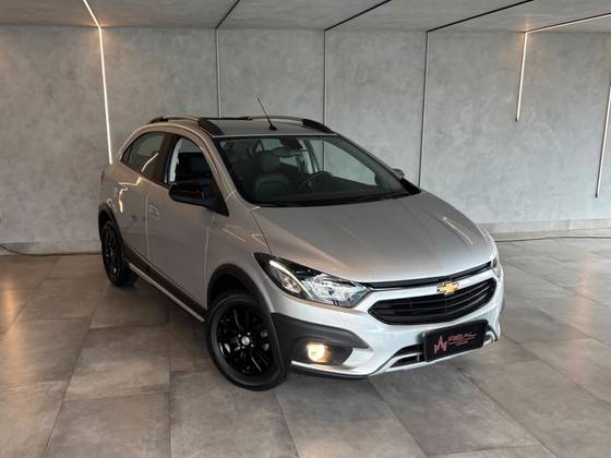 CHEVROLET ONIX 1.4 MPFI ACTIV 8V FLEX 4P AUTOMÁTICO