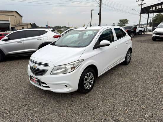 CHEVROLET-ONIX-2014