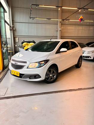 CHEVROLET ONIX 1.4 MPFI LT 8V FLEX 4P MANUAL