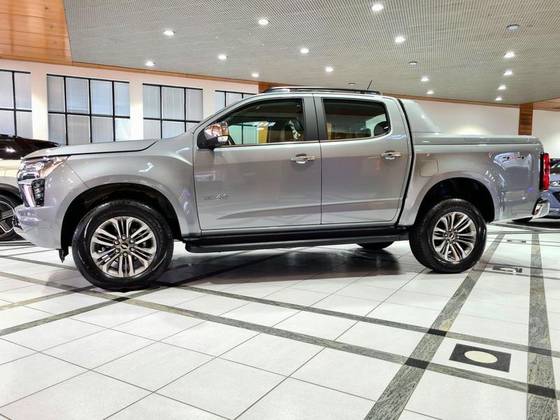 CHEVROLET S10 2.8 16V TURBO DIESEL HIGH COUNTRY CD 4X4 AUTOMÁTICO