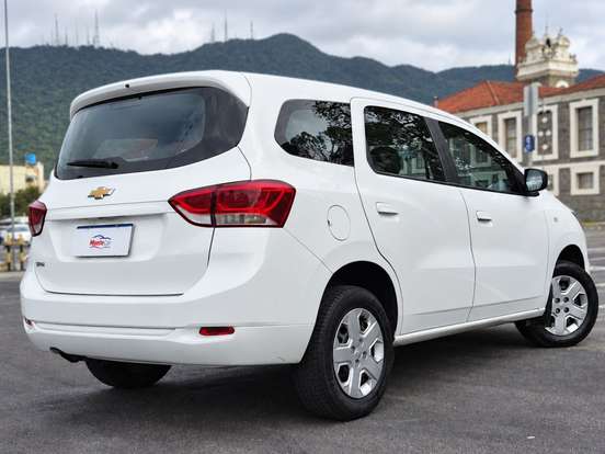 CHEVROLET-SPIN-1.8 LS 8V FLEX 4P MANUAL CHEVROLET-SPIN-2023