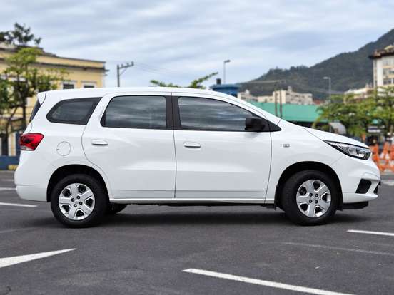CHEVROLET-SPIN-1.8 LS 8V FLEX 4P MANUAL CHEVROLET-SPIN-2023