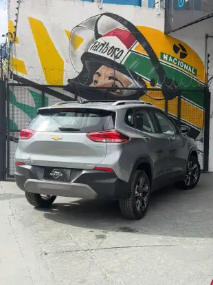 CHEVROLET-TRACKER-2025