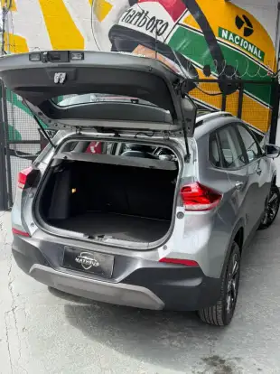 CHEVROLET-TRACKER-2025