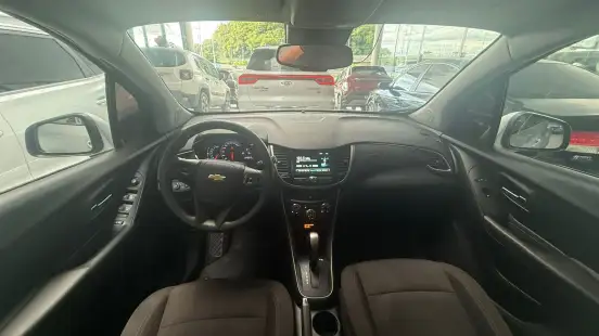 CHEVROLET-TRACKER-2018