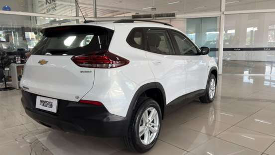 CHEVROLET-TRACKER-2023