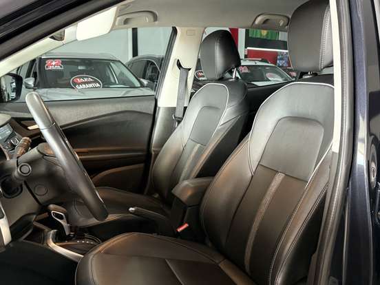 CHEVROLET-TRACKER-2024