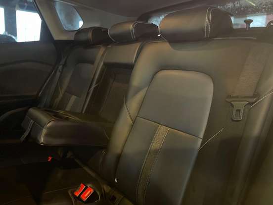 CHEVROLET-TRACKER-2023