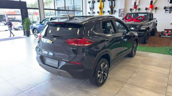 CHEVROLET-TRACKER-2024