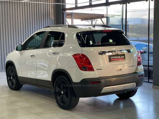 CHEVROLET-TRACKER-2014