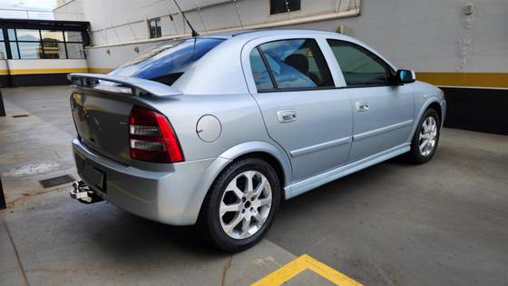 CHEVROLET ASTRA 2.0 MPFI ADVANTAGE 8V FLEX 4P MANUAL