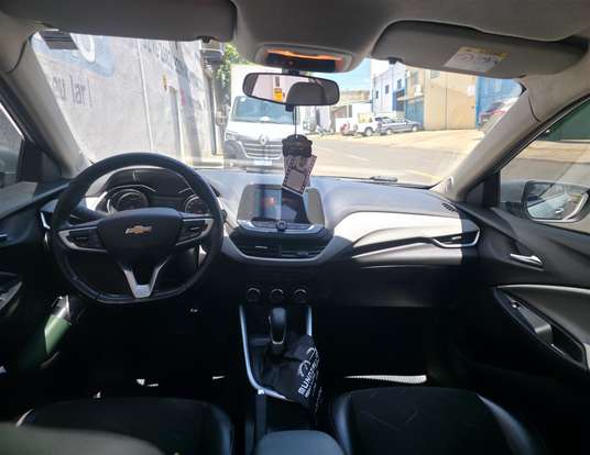 CHEVROLET-ONIX-2019