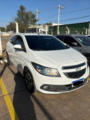 CHEVROLET ONIX 1.4 MPFI LTZ 8V FLEX 4P AUTOMÁTICO