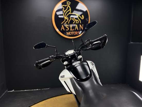 DUCATI-HYPERMOTARD 796-2011