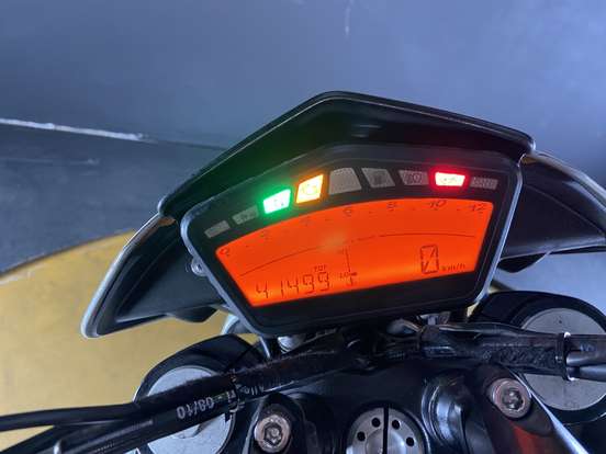 DUCATI-HYPERMOTARD 796-2011