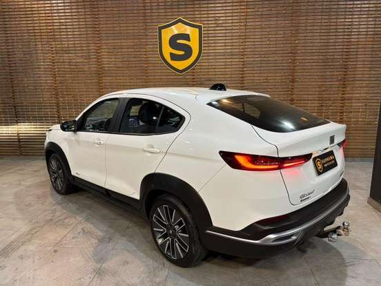 FIAT-FASTBACK-2025