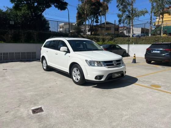 FIAT FREEMONT 2.4 PRECISION 16V GASOLINA 4P AUTOMÁTICO
