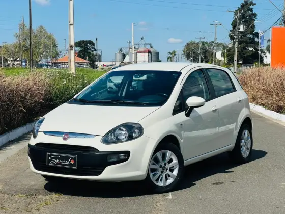 FIAT PUNTO 1.4 ATTRACTIVE 8V FLEX 4P MANUAL