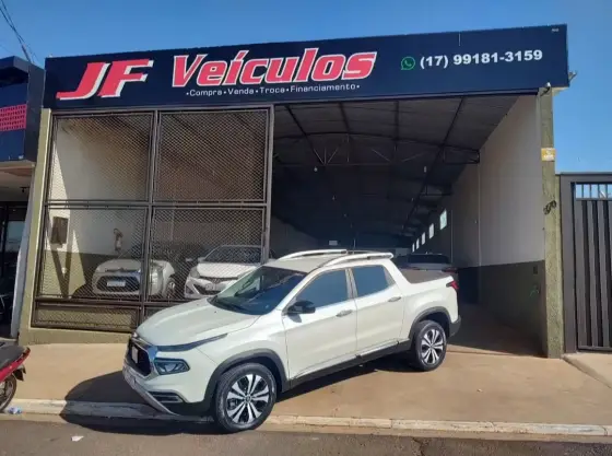 FIAT TORO 2.2 TURBO DIESEL VOLCANO 4WD AT9
