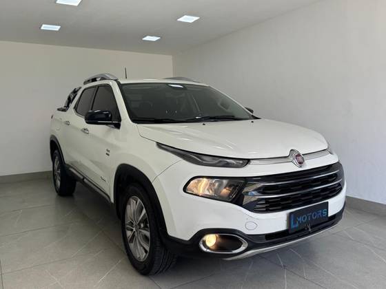 FIAT TORO 2.0 16V TURBO DIESEL VOLCANO 4WD AT9