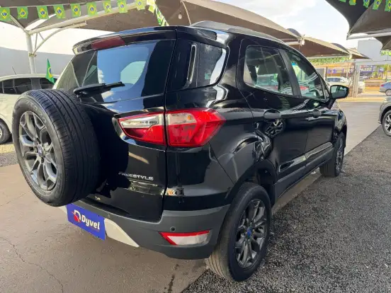 FORD-ECOSPORT-2012