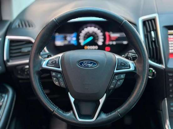 FORD-EDGE-2016