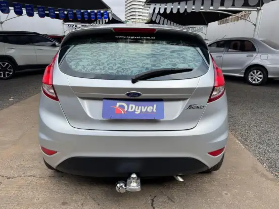FORD-FIESTA-2016