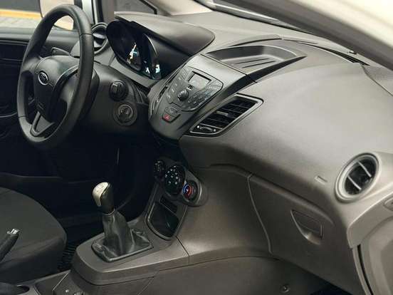 FORD-FIESTA-1.5 SE HATCH 16V FLEX 4P MANUAL FORD-FIESTA-2015