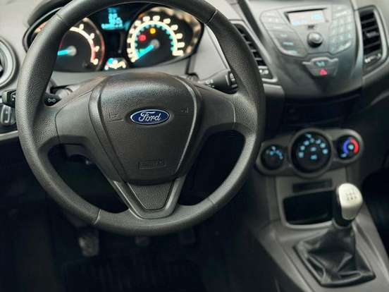 FORD-FIESTA-1.5 SE HATCH 16V FLEX 4P MANUAL FORD-FIESTA-2015