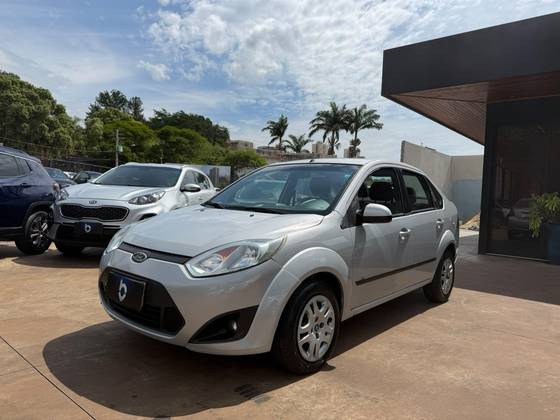 FORD FIESTA 1.6 ROCAM SE 8V FLEX 4P MANUAL