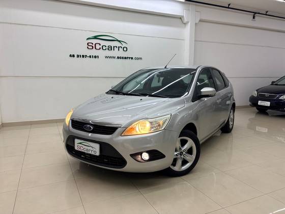 FORD FOCUS 1.6 GL SEDAN 16V FLEX 4P MANUAL