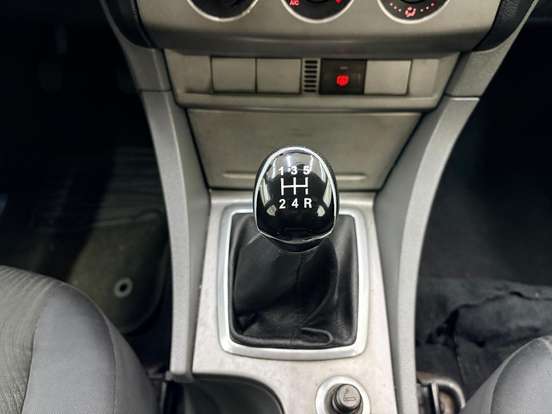 FORD-FOCUS-1.6 GL SEDAN 16V FLEX 4P MANUAL FORD-FOCUS-2011