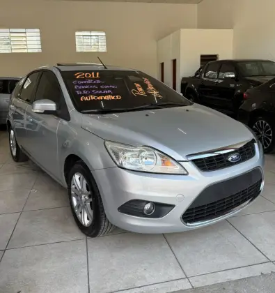 FORD FOCUS 2.0 GHIA 16V FLEX 4P AUTOMÁTICO