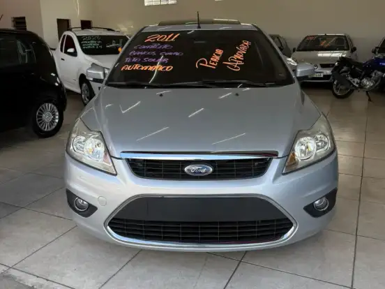 FORD-FOCUS-2.0 GHIA 16V FLEX 4P AUTOMÁTICO FORD-FOCUS-2010