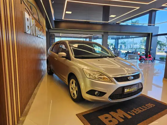 FORD FOCUS 2.0 GLX 16V GASOLINA 4P MANUAL