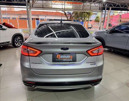 FORD-FUSION-2012