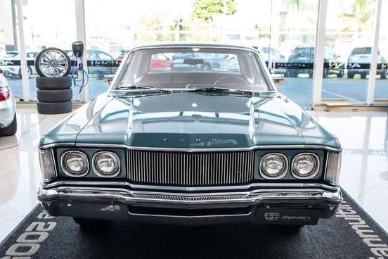 FORD-GALAXIE-1976