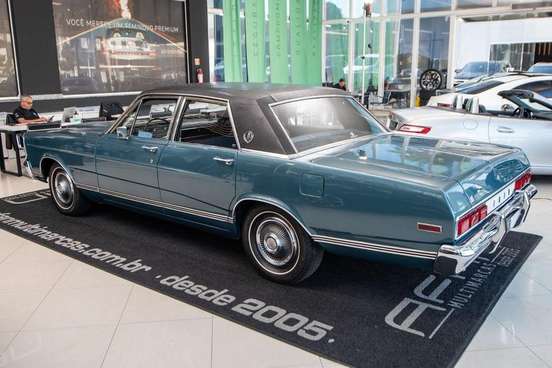 FORD-GALAXIE-1976