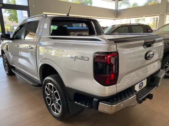 FORD-RANGER-3.0 V6 TURBO DIESEL CD LIMITED 4X4 AUTOMÁTICO FORD-RANGER-2023
