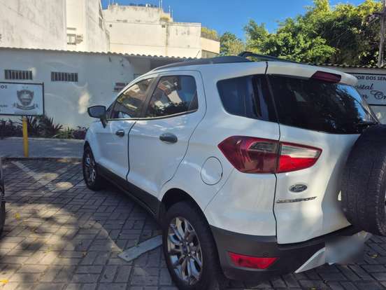 FORD-ECOSPORT-2014