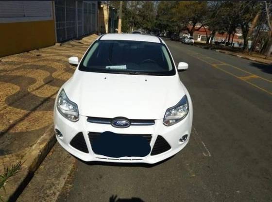 FORD FOCUS 1.6 SE 16V FLEX 4P POWERSHIFT