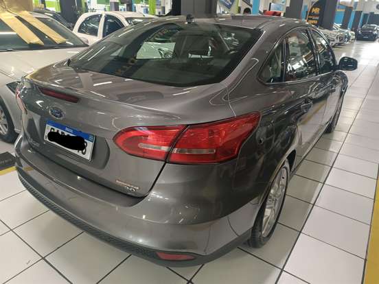 FORD-FOCUS-2.0 SE PLUS SEDAN 16V FLEX 4P POWERSHIFT FORD-FOCUS-2015