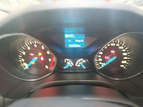 FORD-FOCUS-2.0 SE PLUS SEDAN 16V FLEX 4P POWERSHIFT FORD-FOCUS-2015