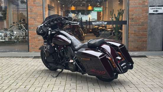 HARLEY-DAVIDSON-CVO STREET GLIDE-2018